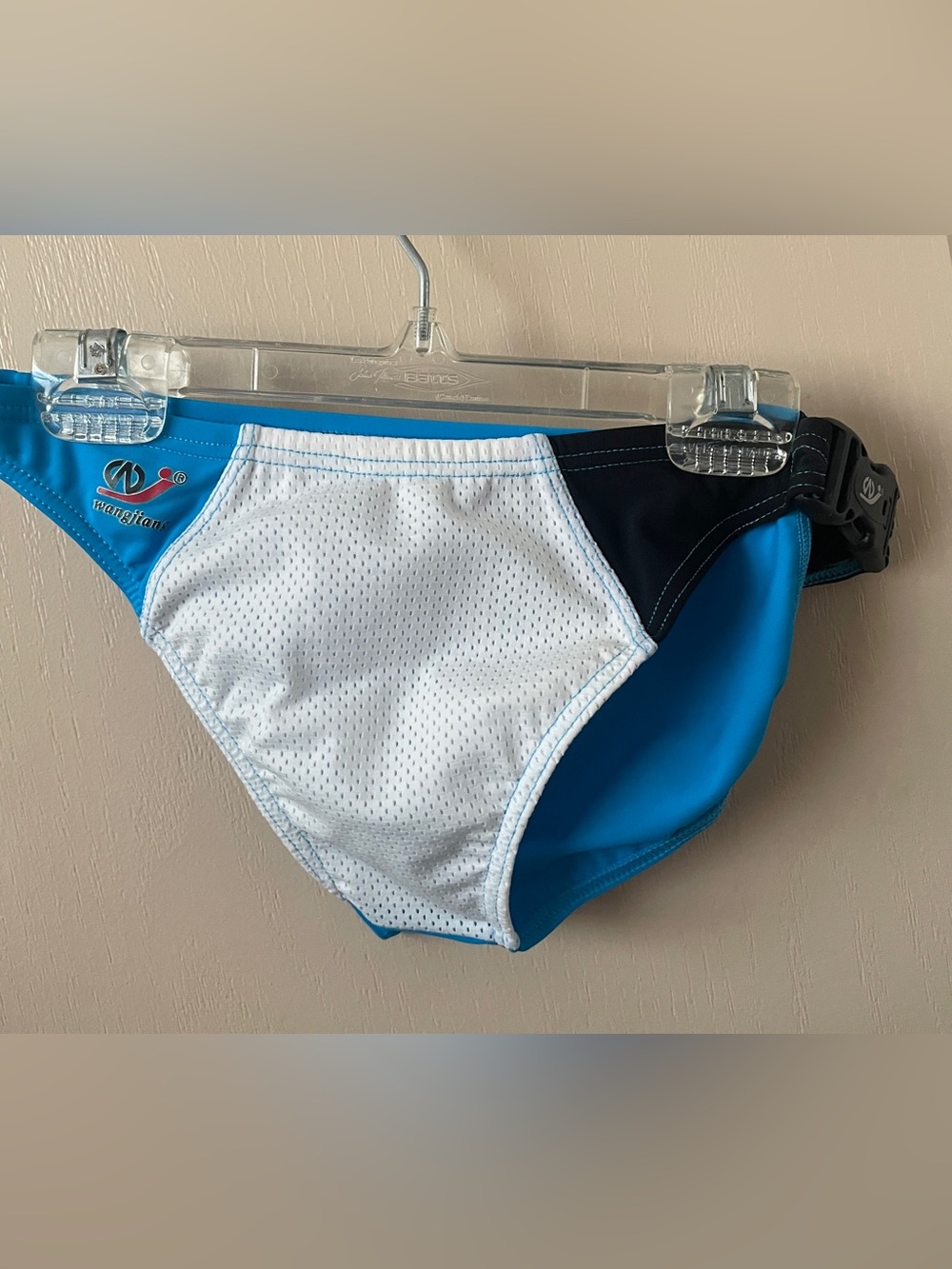 Wang Jiang Men’s Medium Blue White Black Mesh Swim Brief NWT
